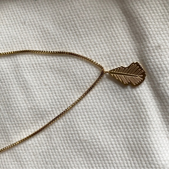 Leaf necklace. Symbol of peace and charm. - Picture 5 of 7